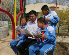 照亮了无数深山学子前行的路也辉映着新时代村庄教育的期望之光